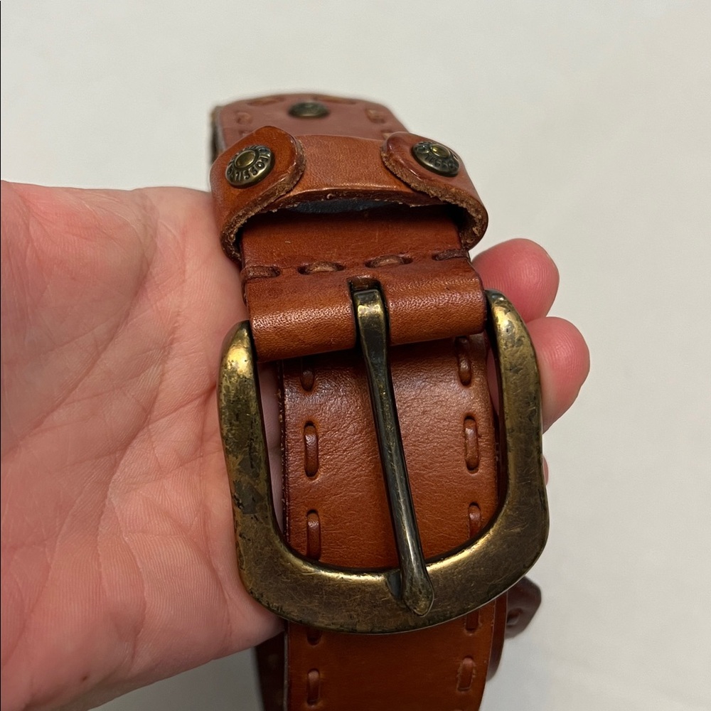 90’s VINTAGE FOSSIL LEATHER BELT SIZE LARGE
